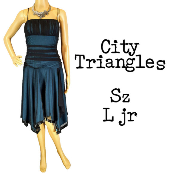 City Triangles Dresses & Skirts - Sz L Mesh Overlay Dress
